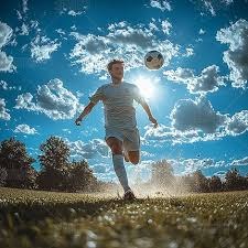 大巴黎球星杜埃获得2025欧洲金童奖